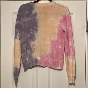 Ladies tie dye sweatshirt